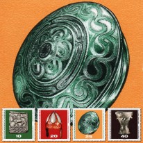 Archeologia Hełm Naczynie...