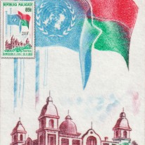 Flagi Madagaskaru i ONZ...