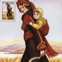 Matka z Dzieckiem Na Polu